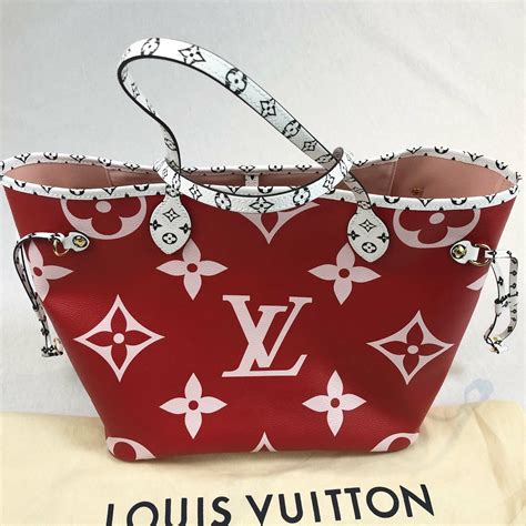 louis vuitton neverfull giant monogram